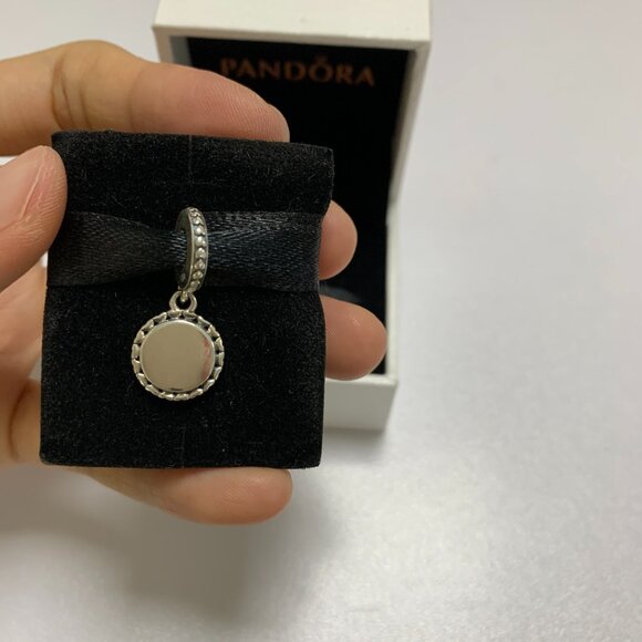 Pandora Mockba St Basil Cathedral sterling silver travel charm - Picture 2 of 4